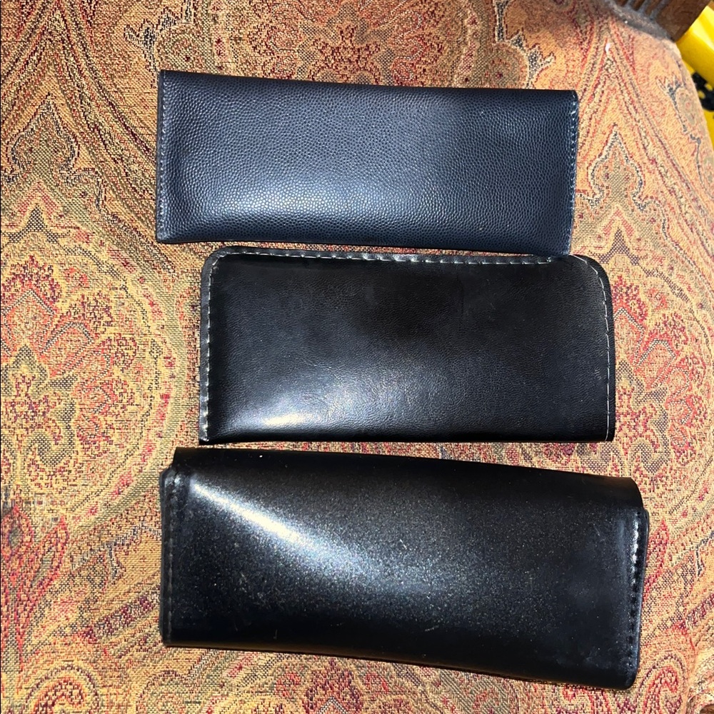 3 small eye glass cases - Picture 5 of 5